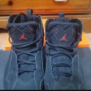 Jordan true flight, size 9, black and gym red